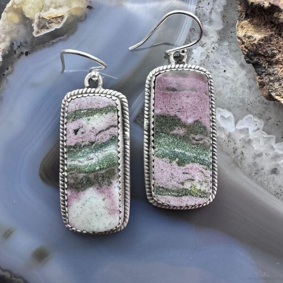 Sterling Southwestern Style Elongated Rectangular River Jasper Dangle Earrings - Picture 1 of 10